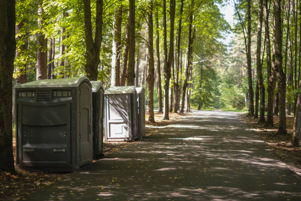 Best Portable restroom trailer rental  in Edgewood, OH